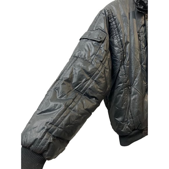 CAT Licensed Merchandise Caterpillar Turning Point Vintage Nylon Puffer Jacket - Picture 7 of 15